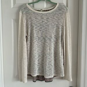 DYLAN Top Beige Burnout Waffle
Long Sleeve Crew. Peplum back. EUC! Size Large.